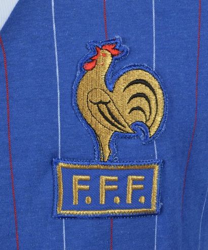 null Maillot N°19 de l'équipe de France pour les saisons internationales 1981-1982-1983....