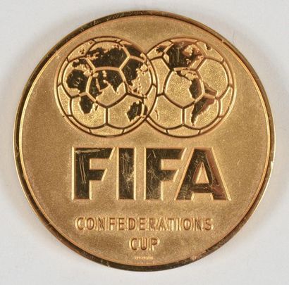 null Médaille de participant à la Coupe des Confédérations 2001 au Japon et en Corée....