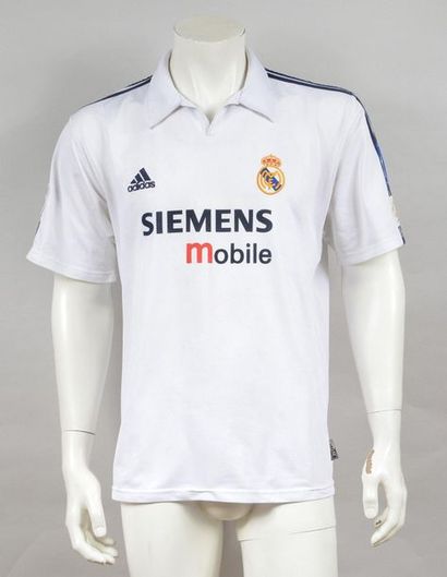 null Claude Makélélé. Real Madrid shirt N°24 worn during the 2002/2003 Season in...