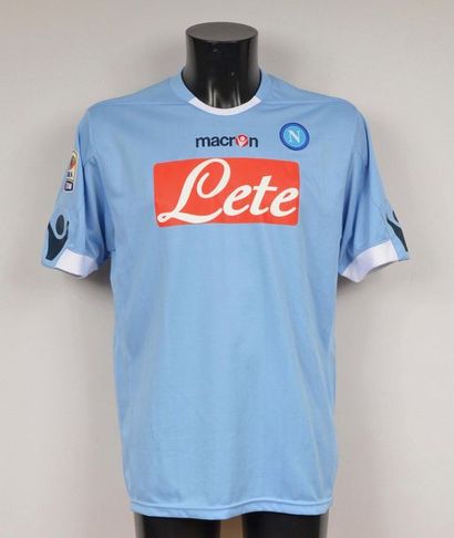 null Edinson Cavani. SCS Napoli N°7 jersey worn during the 2010-2011 Italian Championship...