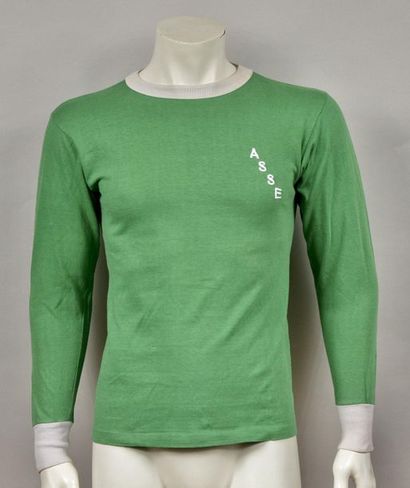 null Hervé Revelli. AS St Etienne N°9 jersey worn during training. End of the 60s

early...