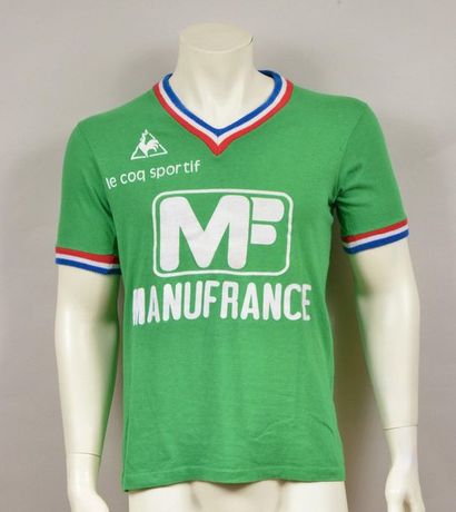 null Jean-Michel Larqué. AS St Etienne N°8 jersey worn during the 1974-1975 Championship...