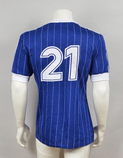 null Club de France varieties. N°21 jersey probably worn during the match against...