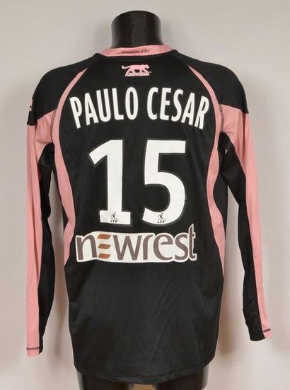 null Paulo Cesar. Toulouse Football Club jersey N°15 worn during the 2008-2009 Championship...