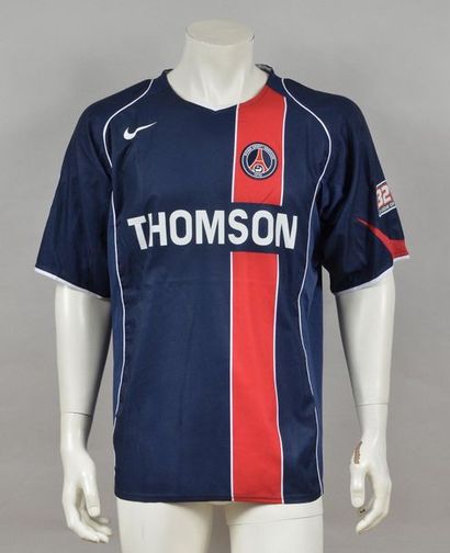 null Edouard Cissé. Maillot N°14 du Paris Saint-Germain pour la saison 2004-2005...
