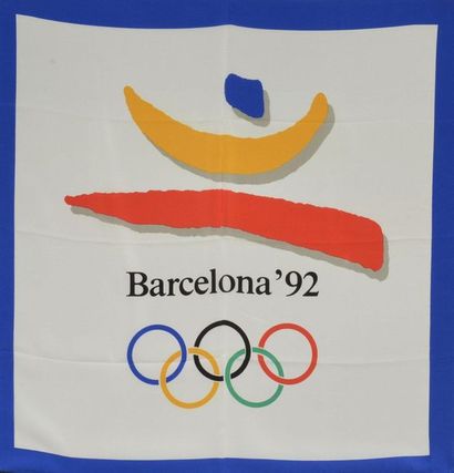 null BARCELONE 1992. Ensemble de 2 foulards en soie à l'effigie des XXVème Jeux Olympiques...