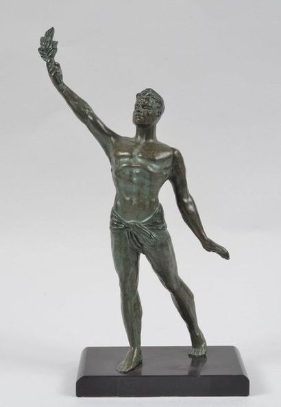 null Sculpture "The Winner". On a marble base. Circa 1930. Total height 36 cm.