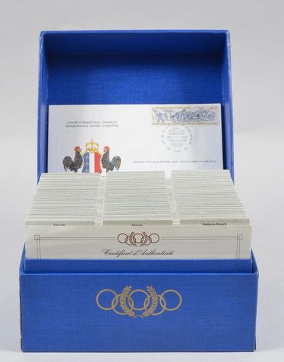 null Official IOC collections. Set of 3 albums and 2 boxes containing a collection...