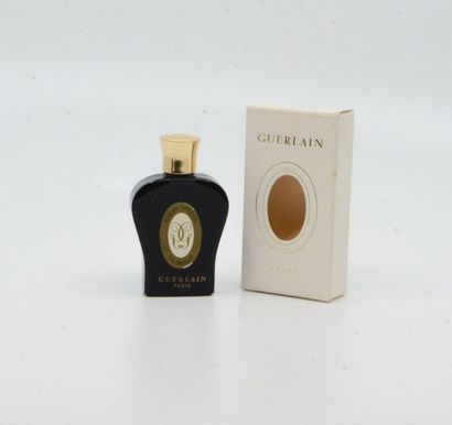 null Guerlain - "Vol de Nuit" - (1960s)

Presented in its white cardboard case with...