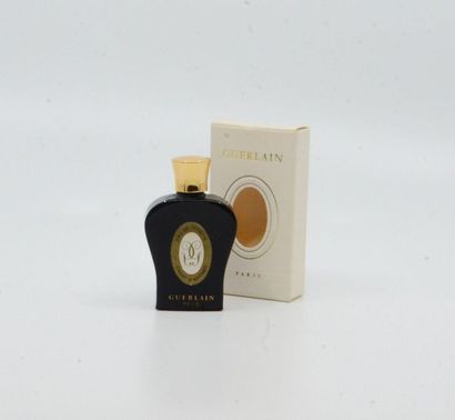 null Guerlain - "Chant d'Arômes" - (1960s)

Presented in its white cardboard case...