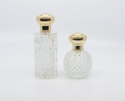 null Step - (1960s)

2 colourless crystal spray bottles

pressed moulded, made by...