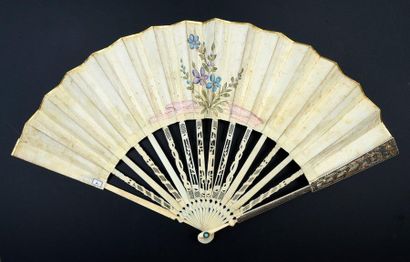 null Les oies de Frère Philippe, vers 1770-1780
Éventail plié, la feuille en peau,...