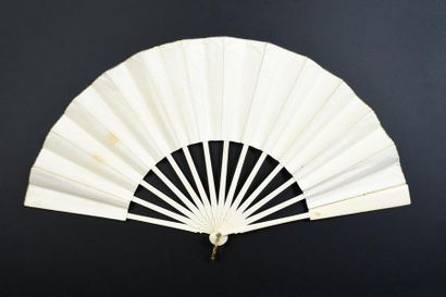 null Promenade royale, circa 1860-1870
Folded fan, the double sheet of skin painted...