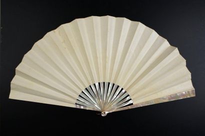 null Marie-Louise Herpin, Zéphyr ou l'amour, circa 1890
Folded fan, double leaf in...