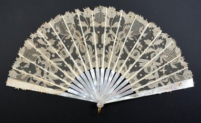 null Symmetrical bouquets, circa 1900
Folded fan, lace leaf, Carrickmacross type,...