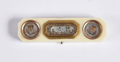null Pansies, ca. 1820
Small rectangular ivory box*, the lid decorated with three...
