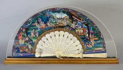 null Arrival by boat, China, 19th century
Folded fan, double-sided, double sheet...