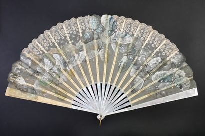 null Ronot-Tutin, Myriad of silver butterflies, circa 1890
Large fan, the leaf in...
