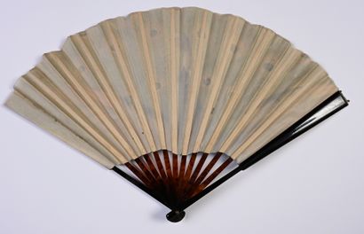 null Adolphe Thomasse (1850-1930), The Peacock, circa 1900
Folded fan, the silk leaf...