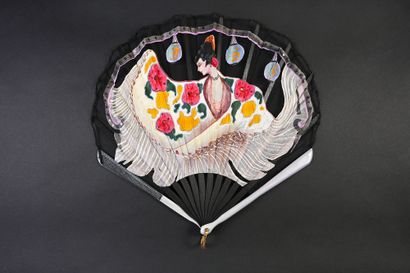 null Flamenco dancer, circa 1930
Folded fan, balloon shape, the black tulle sheet...