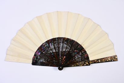 null Shepherdess, early 20th century 
Folded fan, the double sheet in painted skin...