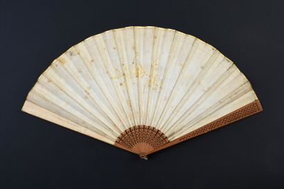 null Chinese family, around 1800
Small folded fan, the skin sheet lined with paper...