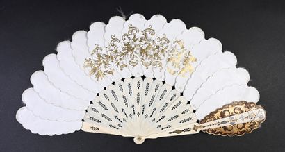 null Palmettes, circa 1850
Fan composed of paper palmettes with scalloped edges,...