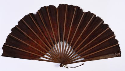 null Butterfly of night, around 1890
Large fan, the fabric leaf painted with a large...