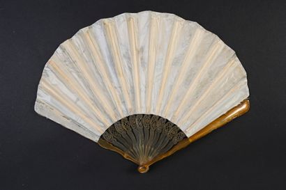 null L. Gérard, Cornflowers, circa 1900
Folded fan, the balloon-shaped silk sheet...