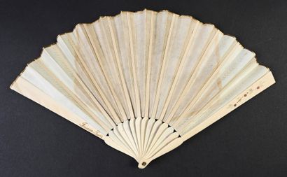 null A la Teniers, circa 1910
Folded fan, of small size, reminiscent of the First...