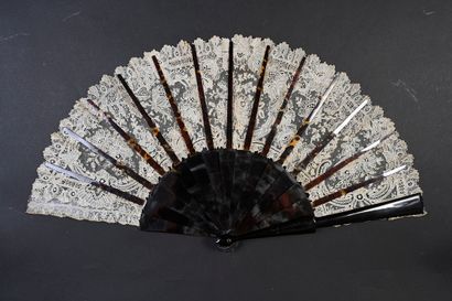 null Flowers, circa 1880-1890
Folded fan, the leaf in needle lace decorated with...