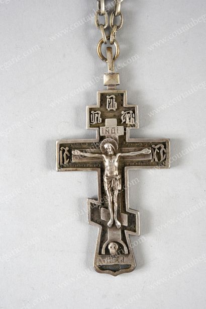 null PECTORAL CROSS IN SILVER.
Model offered to a member of the Orthodox clergy by...