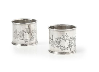 null TWO SILVER TOWEL RINGS.
By GRATCHEFF, St. Petersburg, before 1896.
Cylindrical...