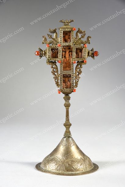  AUTEL CROSS. In gilt bronze with carved decoration of garlands of flowers and animal...