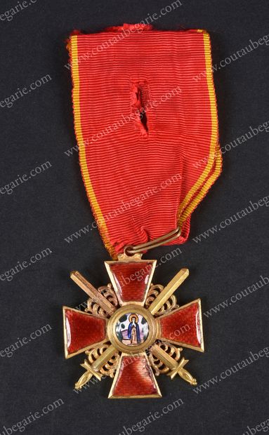 ORDRE DE SAINTE-ANNE (Russie).
Croix de commandeur,...
