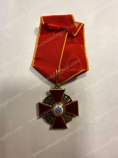 null ORDER OF SAINT ANNE (Russia). 
 Gold and enamel knight's cross, 3rd class model,...