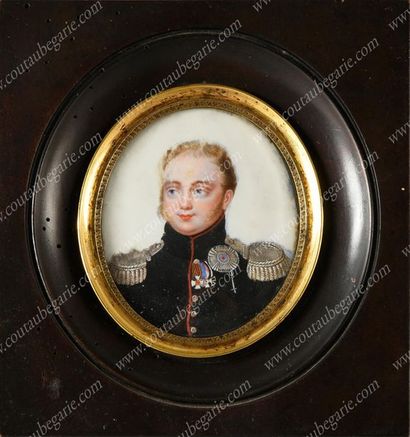 null ALEXANDRE Ier, empereur de Russie (1777-1825).
Miniature sur ivoire, de forme...
