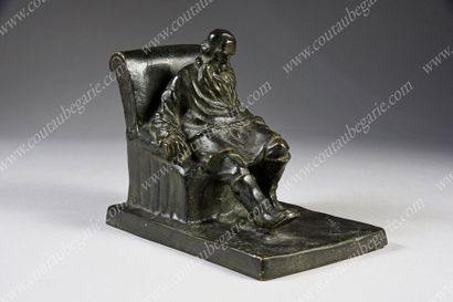 null ZELIKSON Serge (1890-1966).
Léon Tolstoï assis dans un fauteuil (1828-1910).
Bronze...
