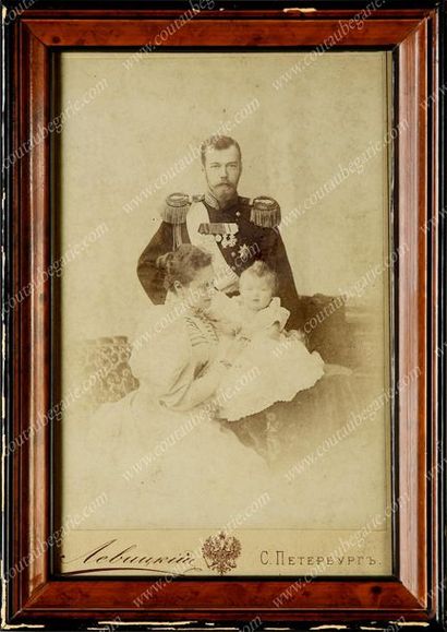 null NICOLAS II, empereur de Russie (1868-1918).
Portrait photographique signé Levitsky...