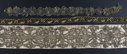 null Gold and silver lace, France or Italy, 17th and 19th century.
One yardage in...