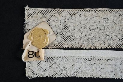 null Rare "Cauliflower" lace, bobbins, Antwerp, circa 1660-70.
Lace with continuous...