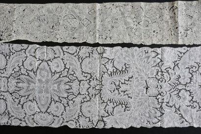 Brussels lace, bobbins, circa 1720-40.
A...