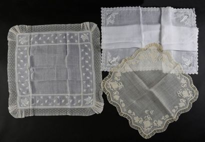 null Two handkerchiefs and an embroidered square, 19th century
Two large handkerchiefs...