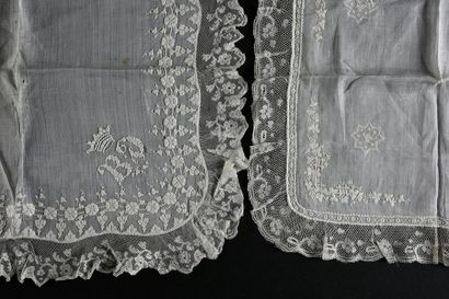 null Five embroidered or lace handkerchiefs, end of the 19th and beginning of the...