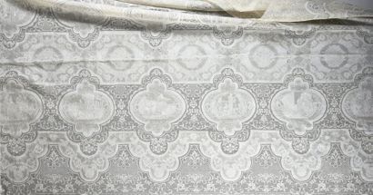 Sumptuous ceremonial tablecloth embroidered...