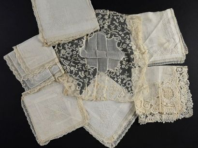 null Seven handkerchiefs made of lace and embroidered linen, late 19th century.
Two...