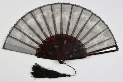 null Rare folded fan, Chantilly, spindles, Bayeux, circa 1850-60.
The leaf in Chantilly...