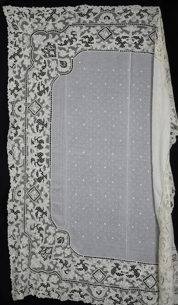 null Lace tablecloth, Belgium, early 20th century.
The centre is made of cotton muslin...