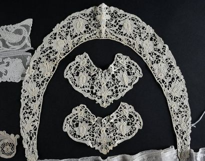 null Burano lace, needle, late 19th century
A collar and the two cuffs matching stylized...