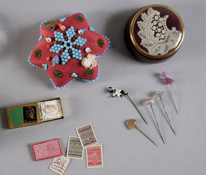 null Lace pins, bobbin lace, early 20th century.
Two star-shaped pin cushions, quilted...